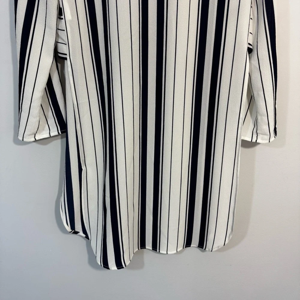 Frank Lyman Longline Striped Blouse Sz 6 White Blue Side Slit Shirt Office EUC - Picture 10 of 10